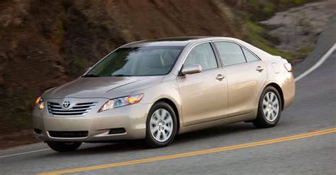 Test Drive Camry Hybrid Pricey But High Mpg