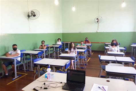 A Es Pedem A Retomada Das Aulas Presenciais Nas Redes P Blicas Em