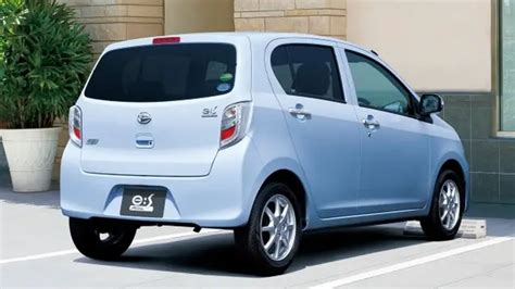 Daihatsu Mira ES Price in Pakistan 2023, Fuel Average