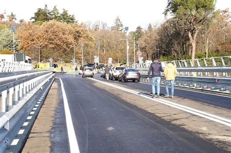 Sasso Marconi Riaperto Al Traffico Il Ponte Sul Reno Bologna Ore It