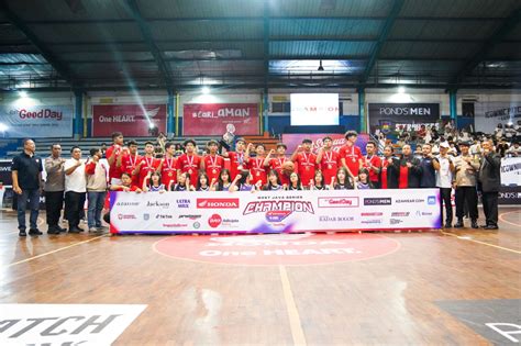 Duo Tim Basket SMAK Penabur Cirebon Juara DBL West Java