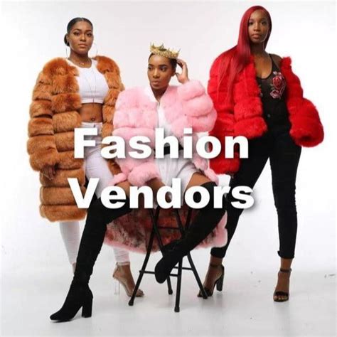 9 Hot Sexy Bellah Roze Bikini Pics