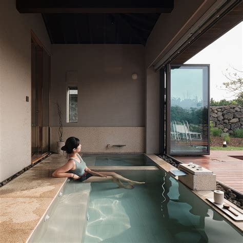 Fine stay - Batdam House (Jeju Island, South Korea) | Indoor outdoor