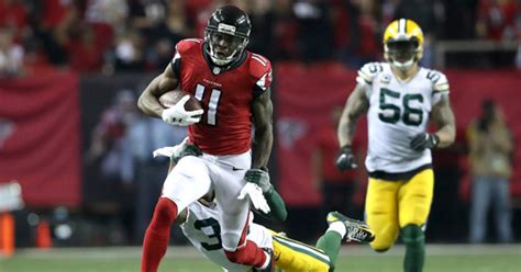 Watch Julio Jones Embarrasses Packers Defense On Insane 73 Yard Td