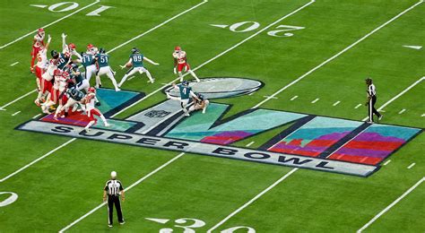 Chiefs Eagles Players Ripped Bad Field Conditions At Super Bowl