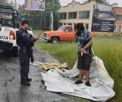 Reportan Cuerpo Sin Vida Envuelto Se Cubr A De Lluvia