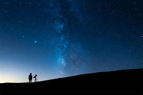 6300 Astrónomo Fotografías De Stock Fotos E Imágenes Libres De Derechos Istock