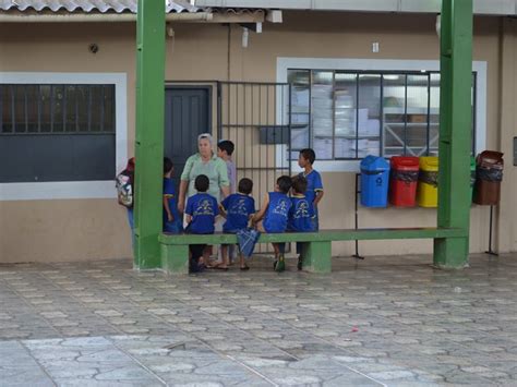 G1 Alunos De Escolas Estaduais Ficam Sem Merenda Por Atraso De