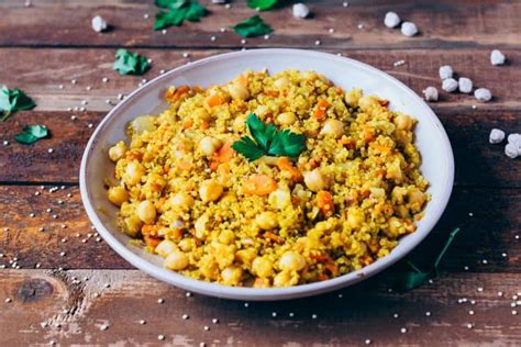 Quinoa con garbanzos y cúrcuma Delicias Kitchen