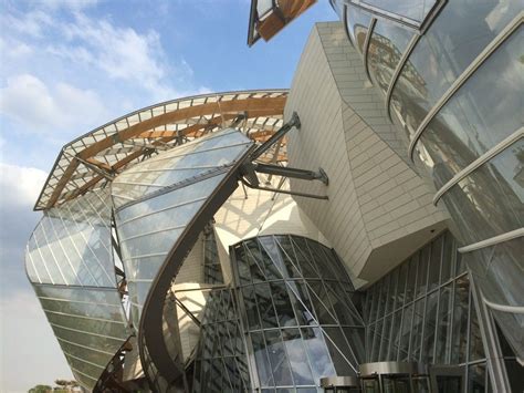 Fondation Louis Vuitton Tokyo Iucn Water