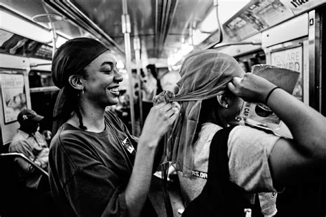 An Ode To Acts Of Kindness On The New York City Subway The New York Times