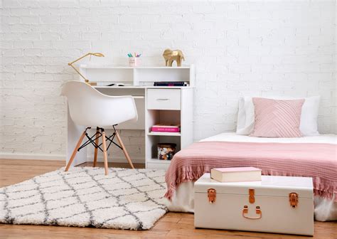 Choosing the Perfect Dorm Room Rug | Floorspace