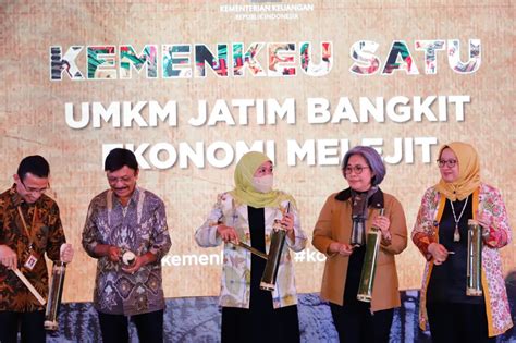 Wujudkan Umkm Jatim Naik Kelas Khofifah Tekankan Pentingnya Literasi