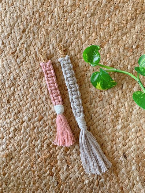 Macrame Key Chain Square Knot Design | Etsy