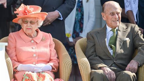 Queen Elizabeths Husband Prince Philip Is Dead