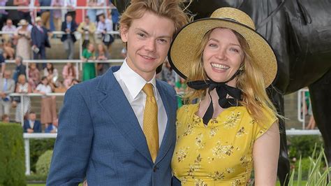 A Timeline Of Thomas Brodie Sangster And Talulah Rileys Relationship