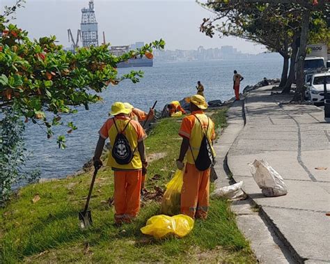 Niterói recebe mutirão de limpeza nas pedras da litorânea