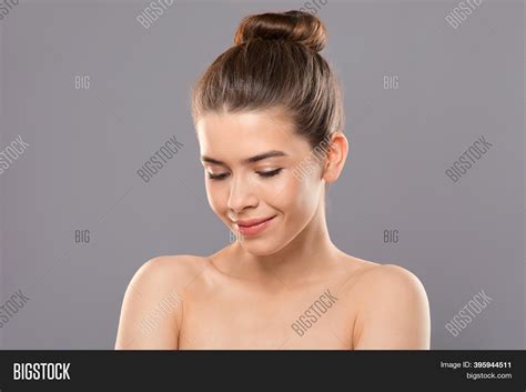 Shy Naked Women Being Photographed Telegraph