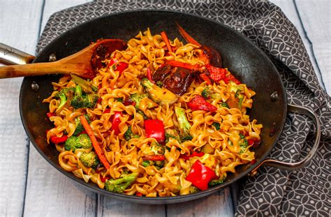 Thai Stir Fried Noodles With Vegetables Recipe