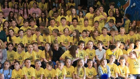 Foto U Enici Su Kroz Pjesmu Ples Igrokaze I Recitacije Pokazali Svoju