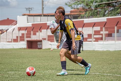 Comercial Tem Seis Jogadores Da Copinha Passagens Pelo Profissional