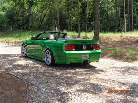 2005 Ford Mustang Convertible at Houston 2020 as F174 - Mecum Auctions