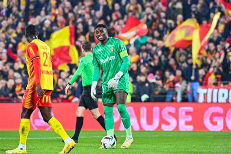 Diaporama Rc Lens Les Joueurs De L Ann E But Football Club