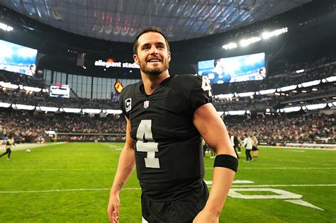 New Orleans Saints Reach 4 Year Deal With Pro Bowl Qb Derek Carr