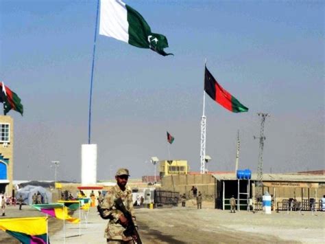 Pakistani Afghan Military Officials Hold Flag Meeting At Torkham