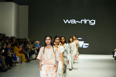 Desainer Australia Meriahkan Peragaan Busana Di Jakarta Fashion Week