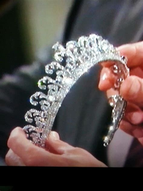 Diamond Tiara | Royal crown jewels, Royal jewelry, Royal jewels