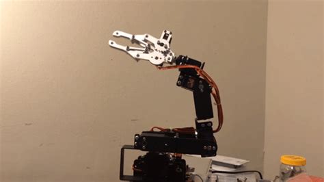 Robotic Arm Robot GIF by Banggood - Find & Share on GIPHY