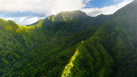 hawaii mountains  vacay