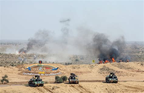 Pix Bharat Shakti Displays India S Roaring Military Prowess