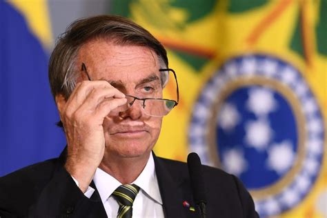 Bolsonaro Bate Recorde Com 26 Emendas à Constituição Boa Parte Aumenta