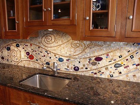 16 Wonderful Mosaic Kitchen Backsplashes