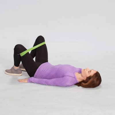 SI Joint Stretches: 7 Moves to Help Ease Sacroiliac Joint Pain