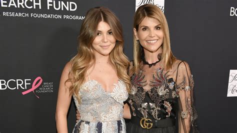 Uni Skandal Lori Loughlins Tochter Bricht Ihr Schweigen Promiflash De