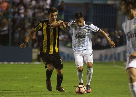 Peñarol cayó 2-1 ante Atlético Tucumán por Copa Libertadores - Teledoce.com