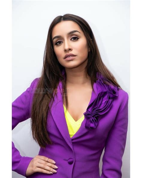 Shraddha Kapoor Velvet Dress Photoshoot Pictures 03 217296