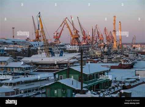 Yakutsk winter hi-res stock photography and images - Alamy