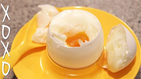 How To Eat Soft Boiled Eggs Youtube