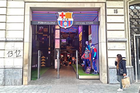 El Barça Negocia La Venta Del 49 De La Filial De Retail Por 300