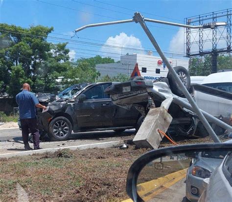 Fuerte Accidente Deja Varias Personas Lesionadas En Canc N