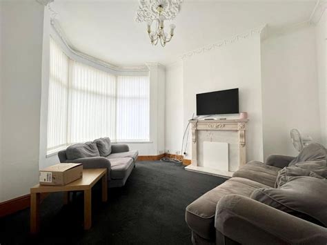 Bed End Terrace House For Sale In Borough Road Middlesbrough Ts