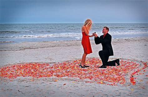 12 Most Romantic Engagement Proposal Ideas: In Pictures - Uberoom