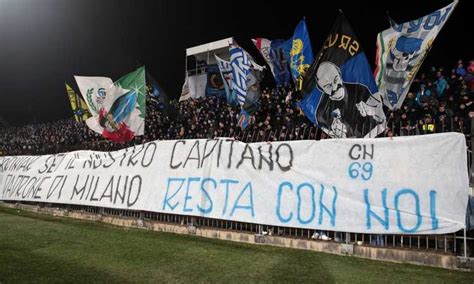 Inter Striscione Dei Tifosi Per Skriniar Sei Il Padrone Di Milano