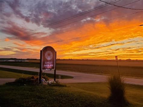 Venues In Southern Illinois Sunset Overlook