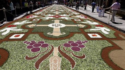 Las Alfombras Del Corpus Christi En Ponteareas