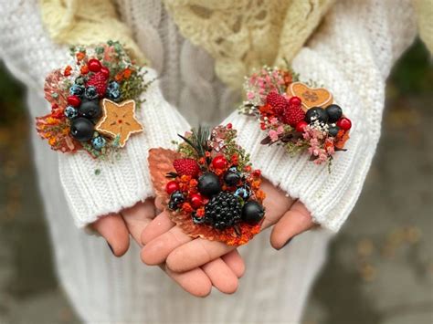 Christmas Flower Brooch Forest Wedding Brooch With Berries Etsy